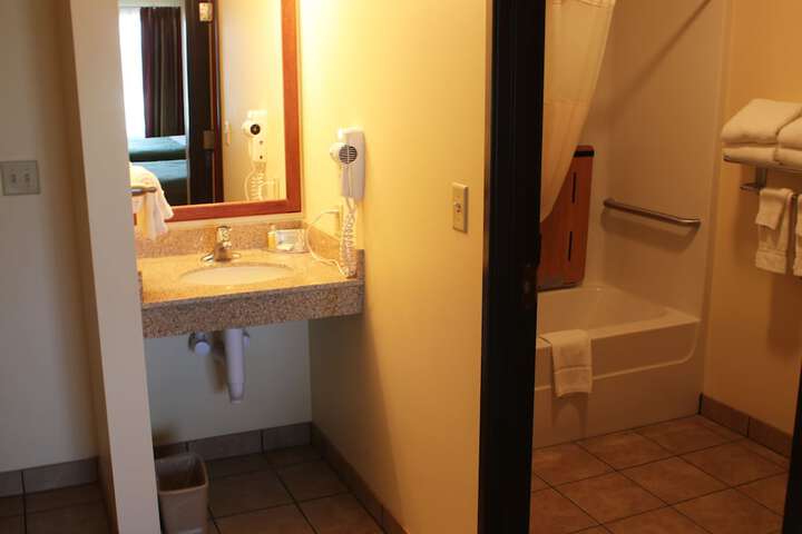 Room 21 of 41