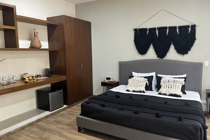 Room 7 of 111