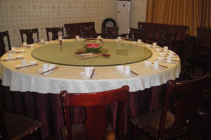 Dining 32 of 41