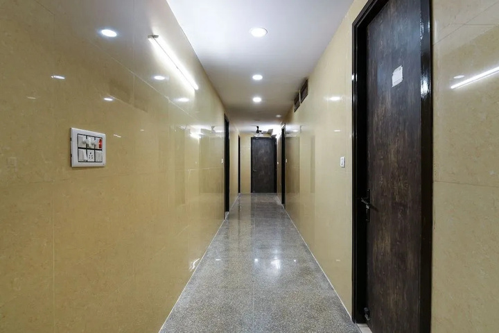 Room 8 of 11