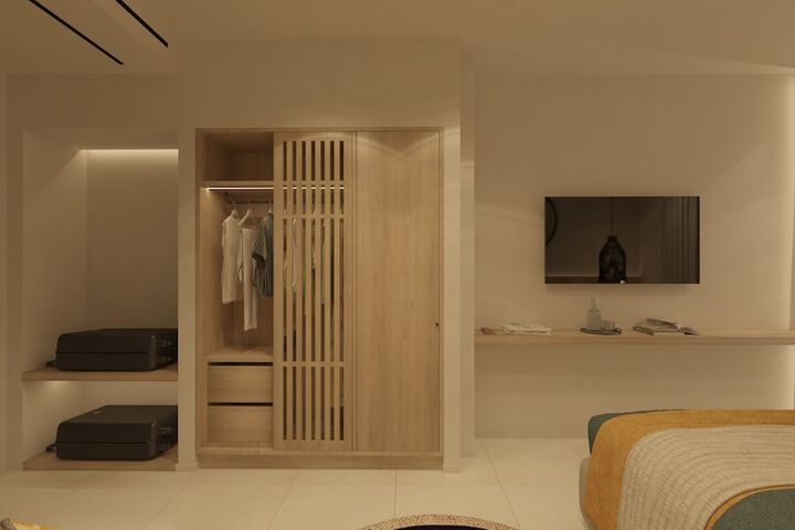 Room 9 of 80