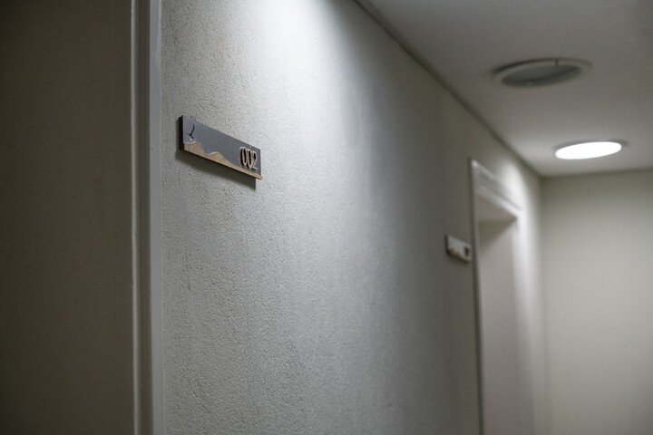 Room 65 of 118