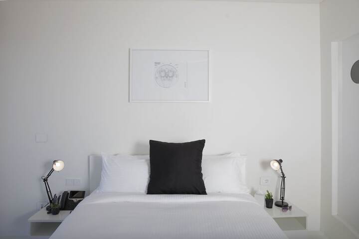 Room 6 of 62