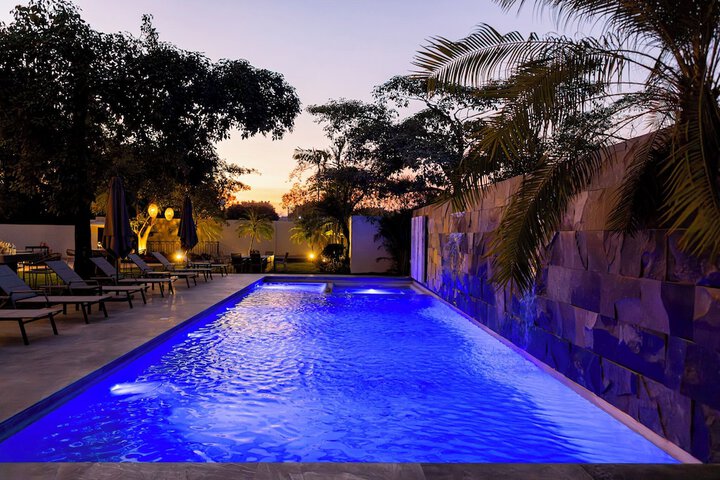 Pool 8 of 12