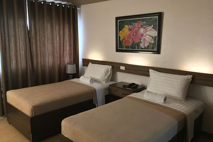 Room 4 of 46