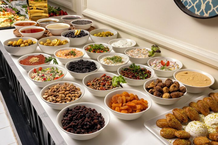 Dining 44 of 63