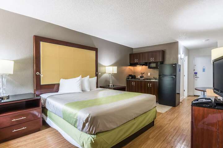 Room 15 of 37