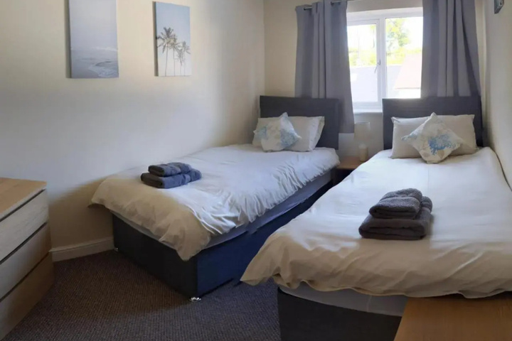 Room 2 of 13
