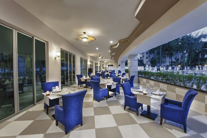Dining 73 of 138