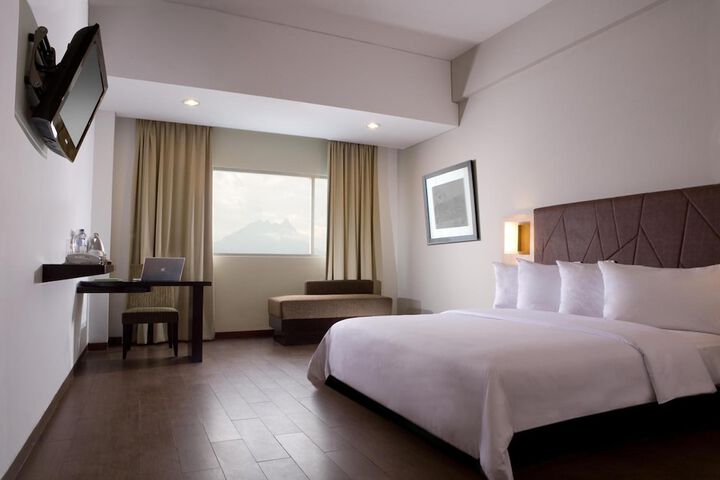 Room 5 of 47
