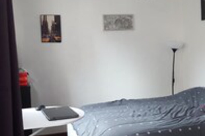 Room 12 of 13