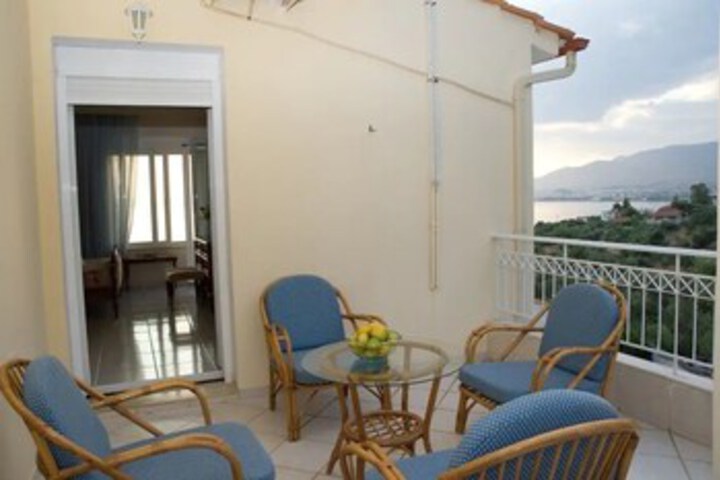 Terrace/Patio 4 of 15
