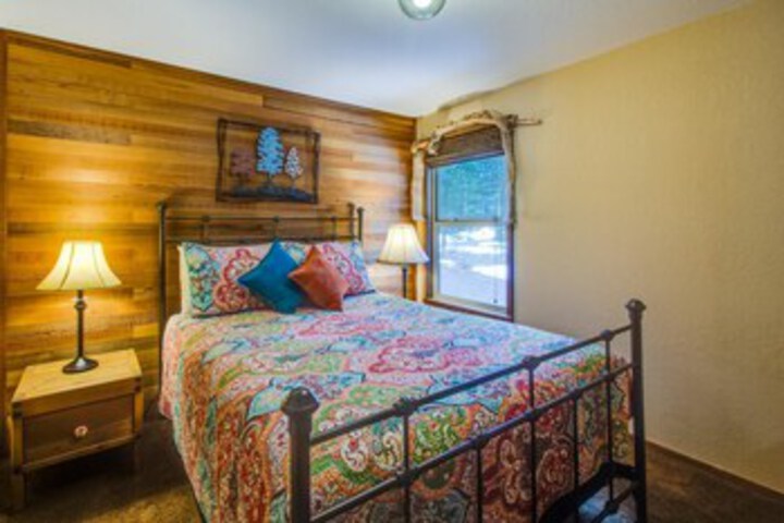 Room 26 of 28