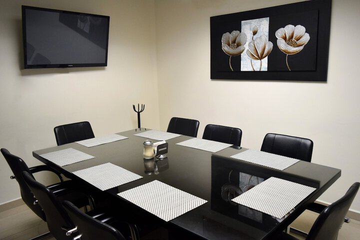 Business Center 88 of 106