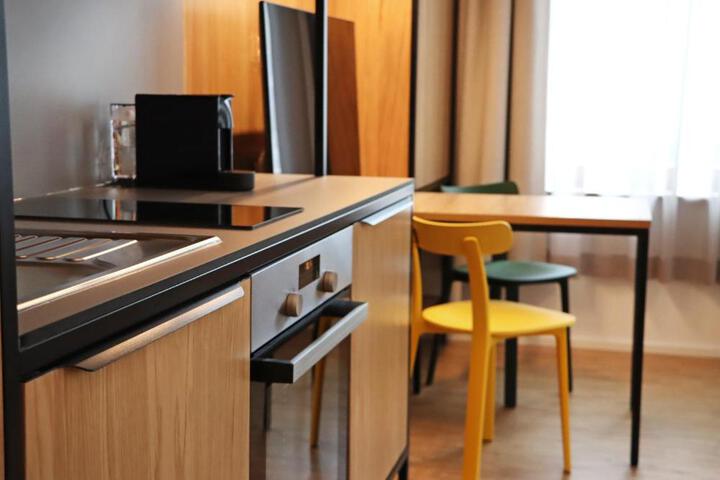 General 11 of 18