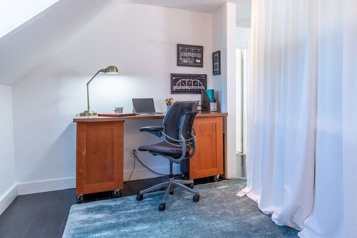 Hotel 58 of 71