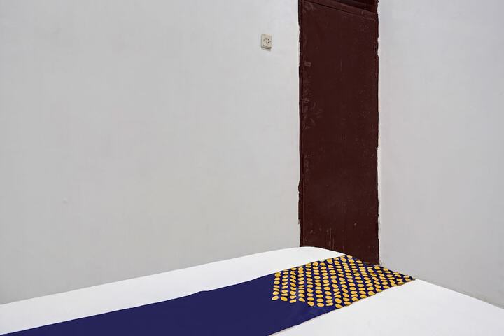 Room 20 of 33