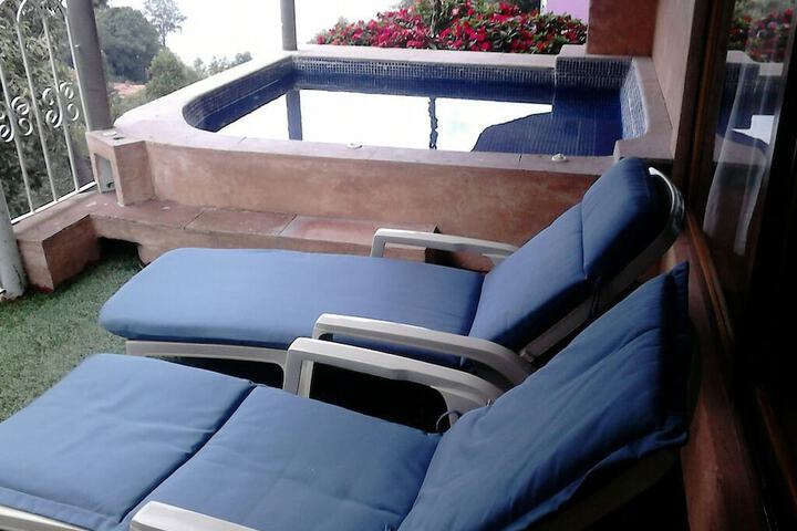 Sundeck 14 of 16