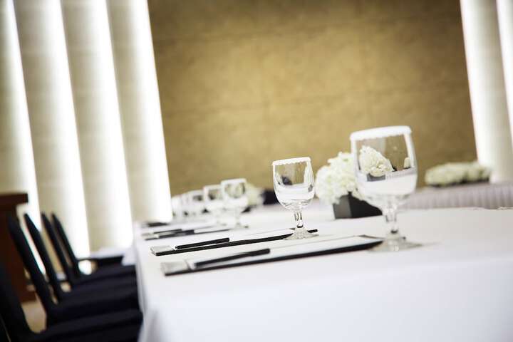 Ballroom/Hall 19 of 20