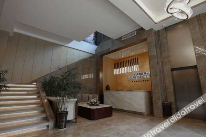 Hotel Interior 9 of 25