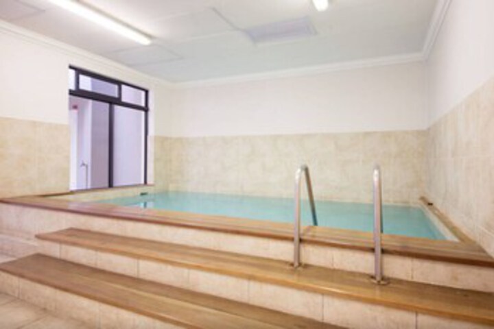 Pool 16 of 31