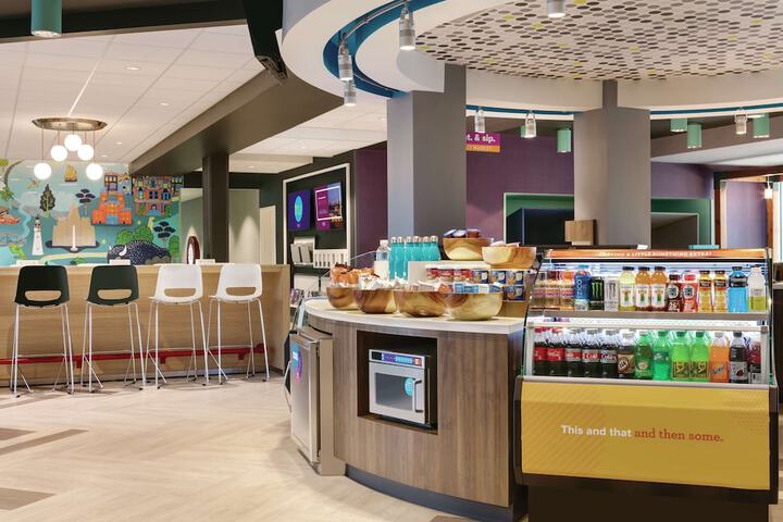 Snack bar