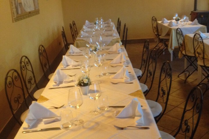 Dining 83 of 110
