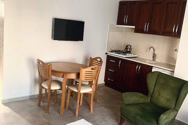 Room 73 of 159