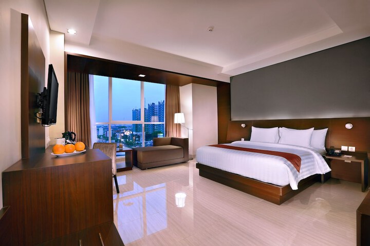 Room 5 of 35