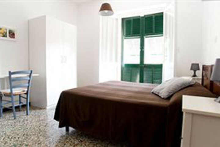 Room 48 of 73