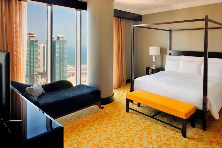 Room 30 of 181