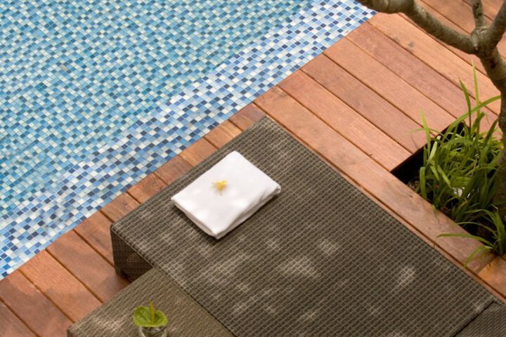 Pools & Facilities