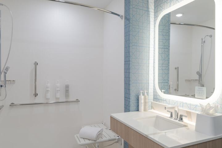 Bathroom shower