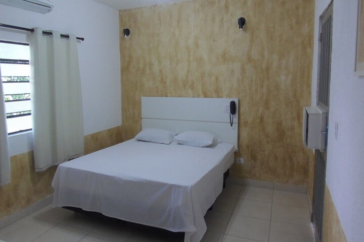 Room 2 of 24