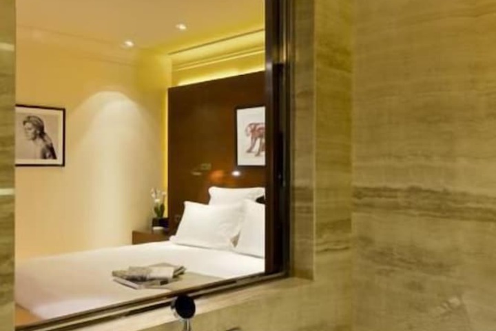 Room 55 of 62