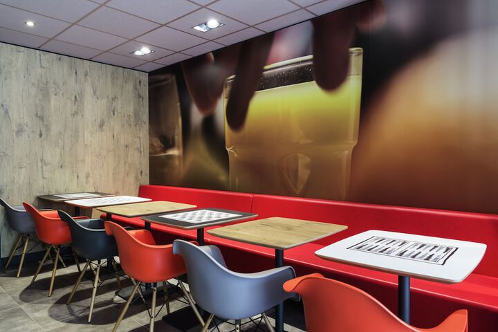 Breakfast area