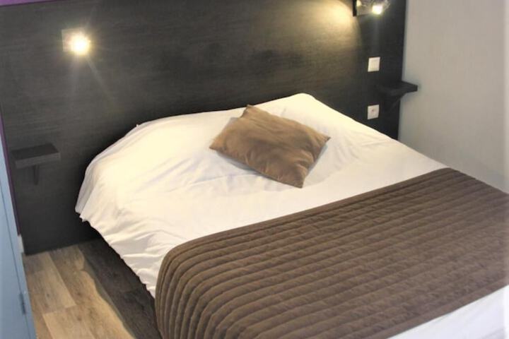 Room 20 of 37