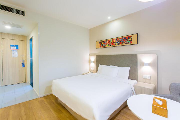 Room 34 of 34