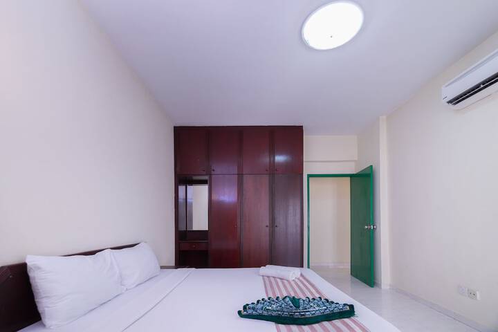 Room 14 of 18