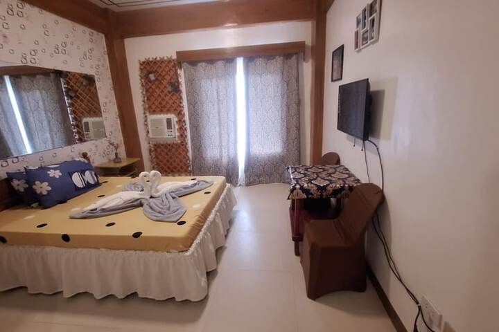 Room 32 of 85