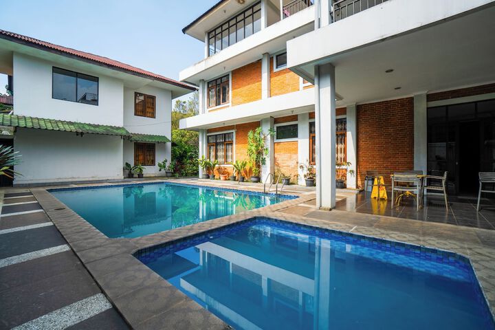 Pool 6 of 17