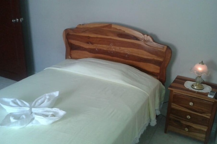 Room 17 of 30