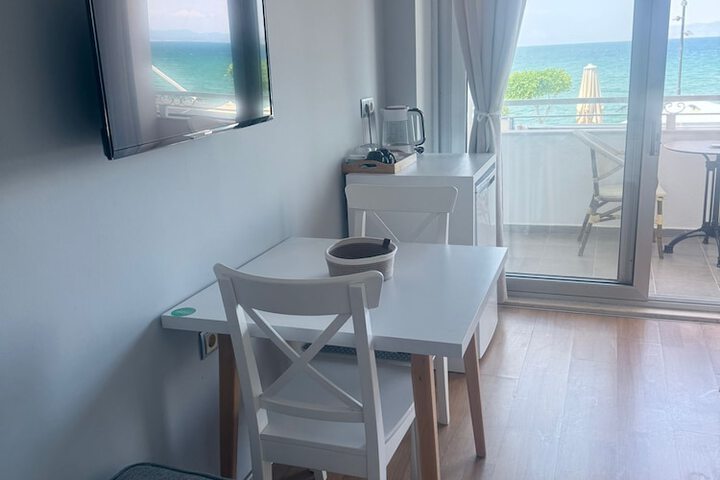 Room 35 of 121