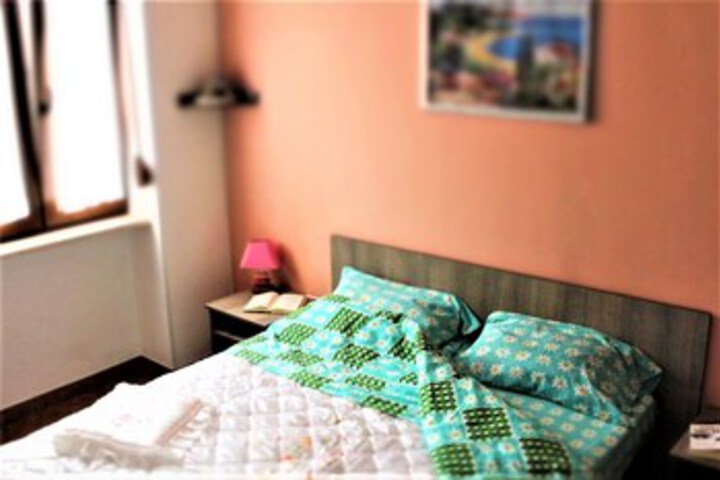 Room 37 of 52