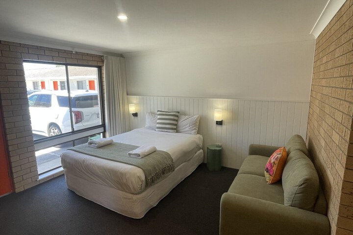 Room 6 of 31