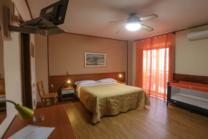 Room 15 of 64