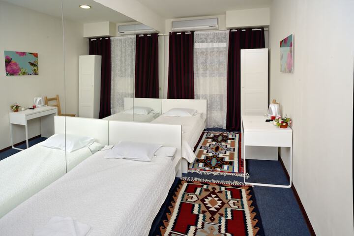 Room 8 of 48