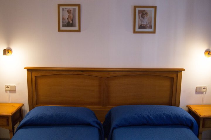 Room 7 of 37