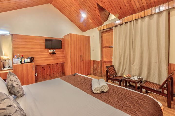 Room 5 of 61