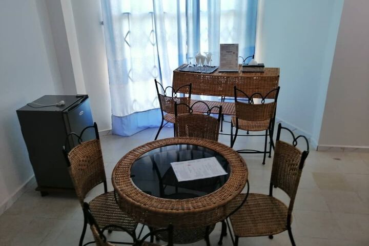 Room 6 of 31